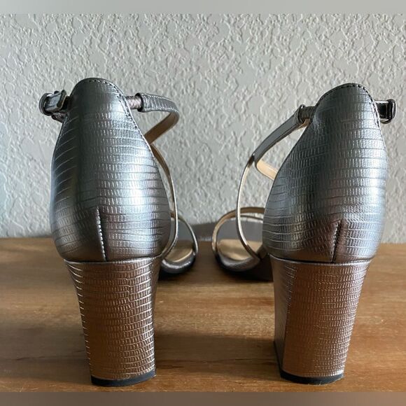 Naturalizer Women Tiff Leather Square Toe Heels Sandals Shoes Pewter 9.5 3” heel - Picture 7 of 10